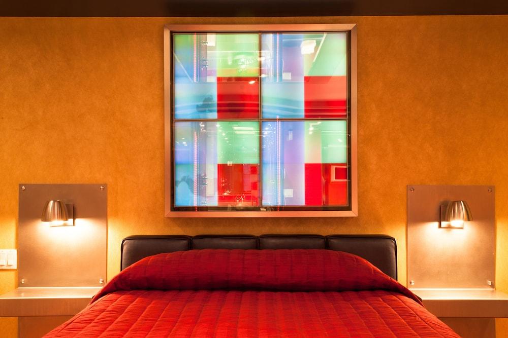 Le Chabrol Hotel & Suites มอนทรีอัล ภายนอก รูปภาพ