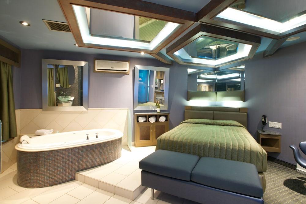 Le Chabrol Hotel & Suites มอนทรีอัล ภายนอก รูปภาพ