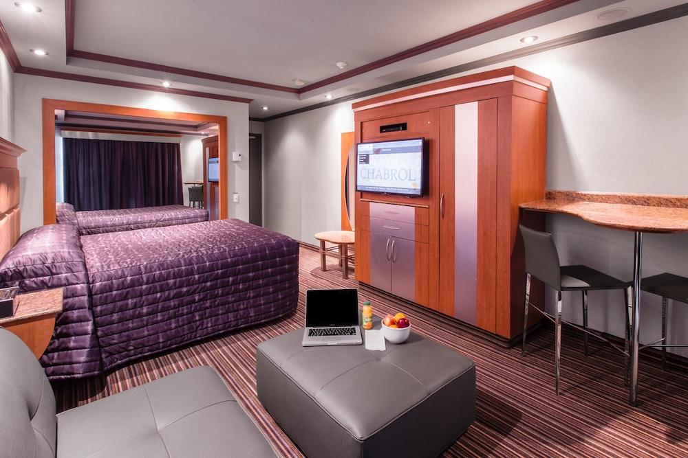 Le Chabrol Hotel & Suites มอนทรีอัล ภายนอก รูปภาพ