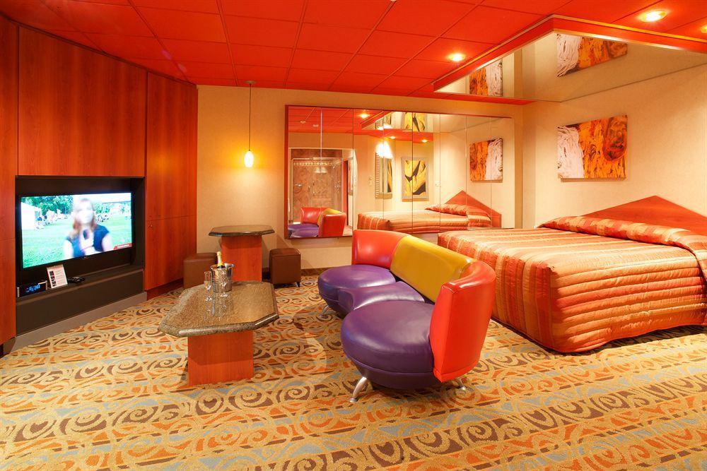 Le Chabrol Hotel & Suites มอนทรีอัล ภายนอก รูปภาพ
