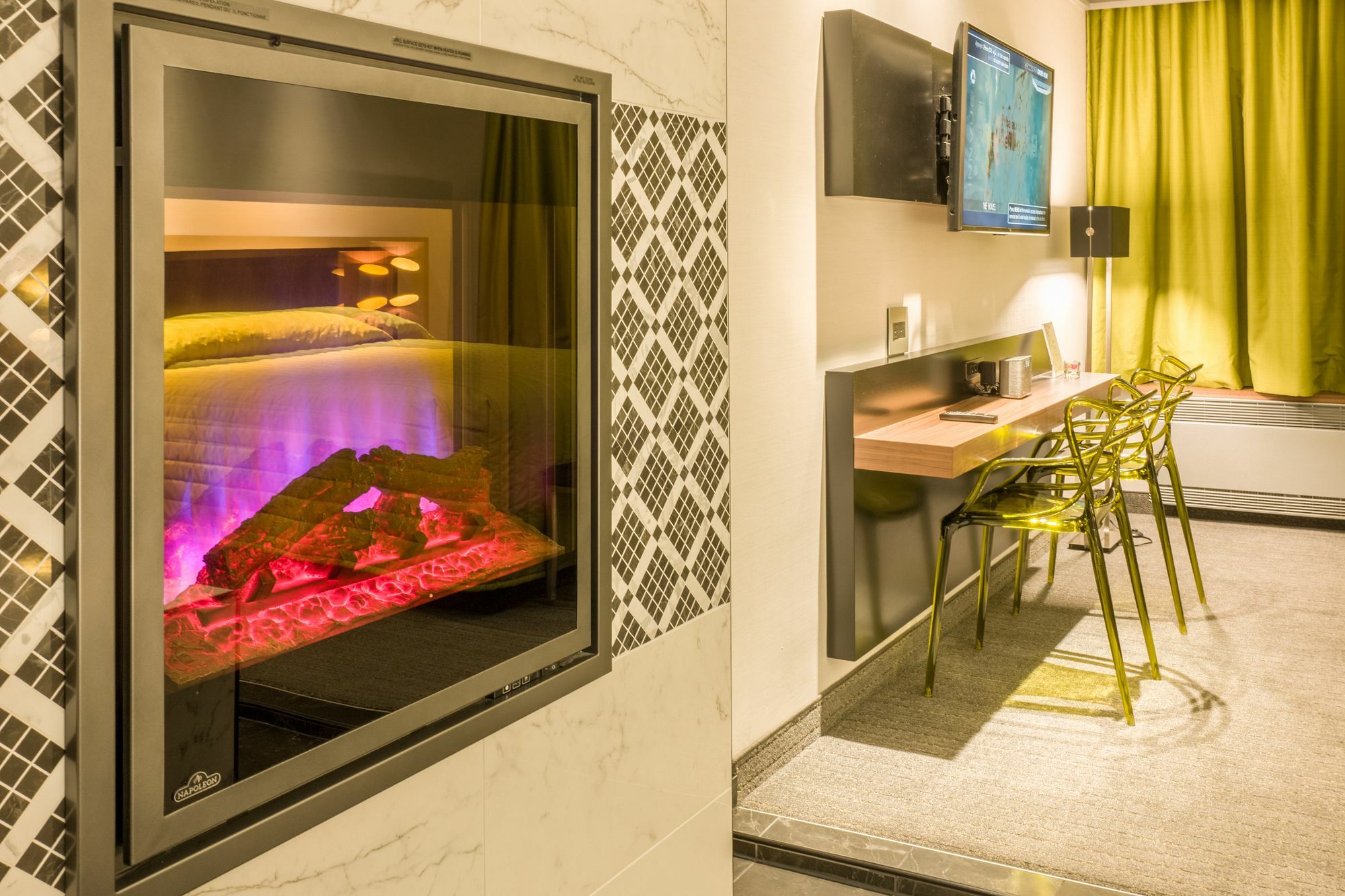 Le Chabrol Hotel & Suites มอนทรีอัล ภายนอก รูปภาพ